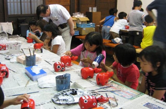 願掛け赤ベコ絵付け体験