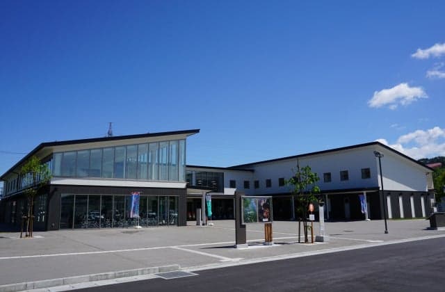 観光交流センター 道の駅 川のみなと長井